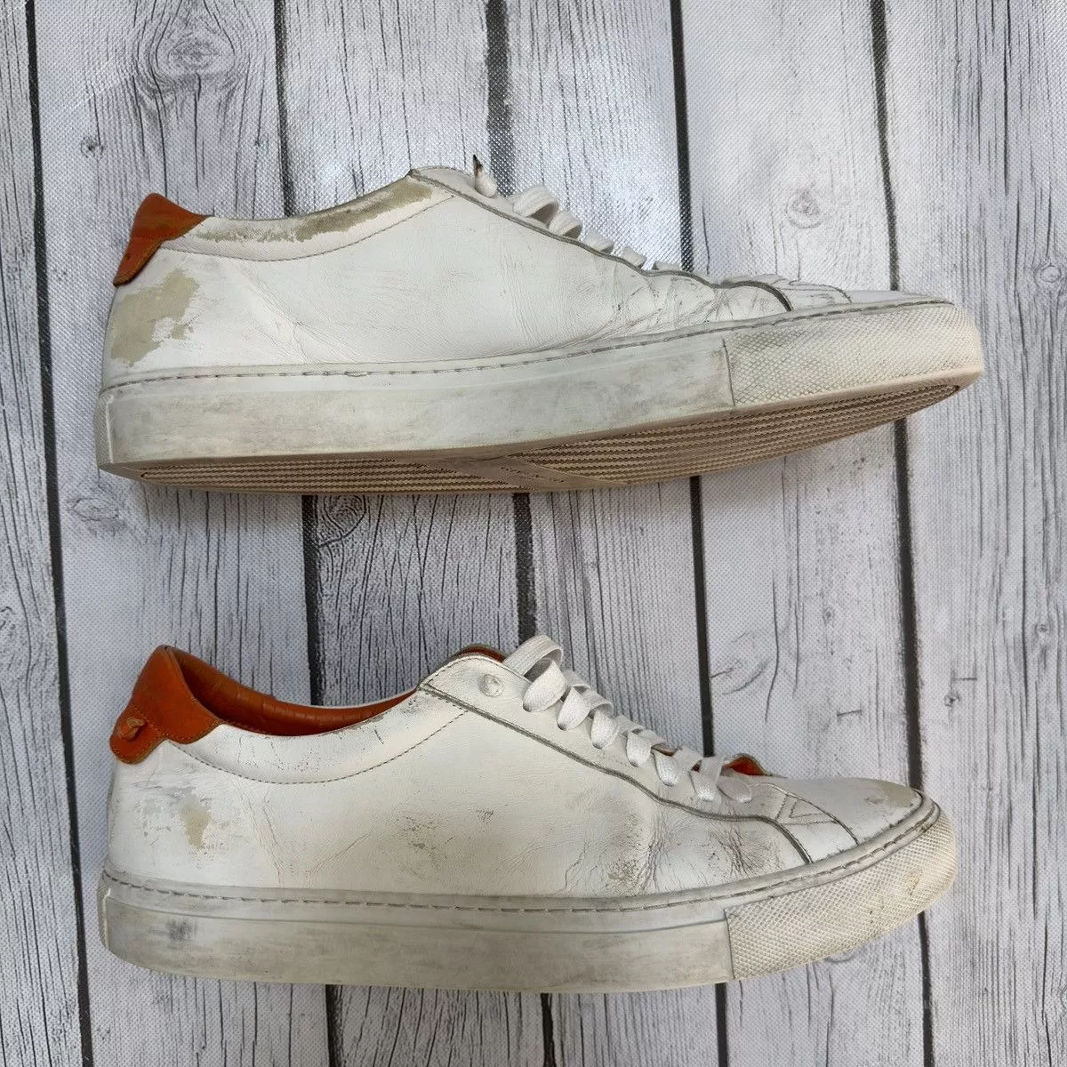 Givenchy Low Top Sneakers Givenchy sneakers White
