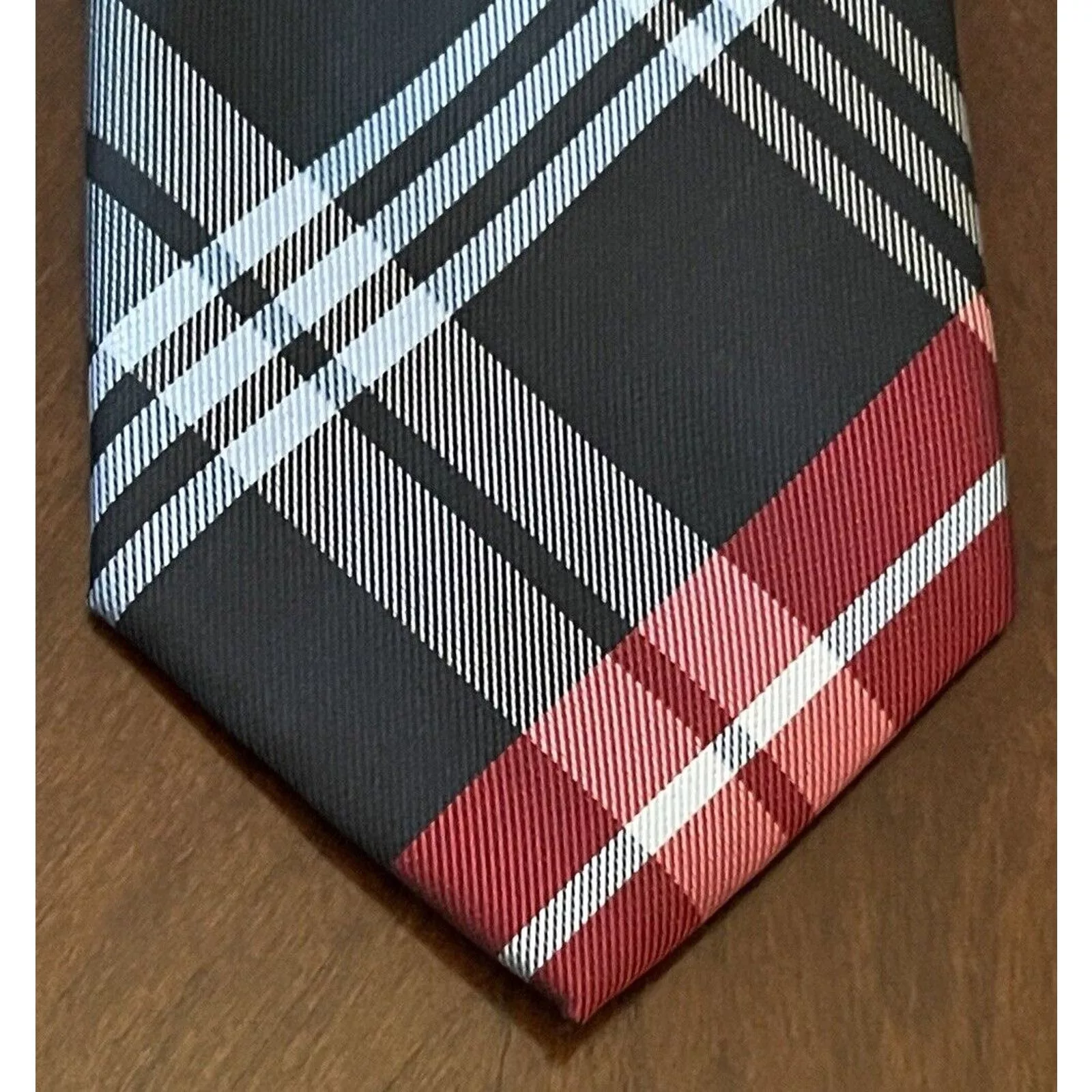 Apt. 9 Ties Pocketsquares Apt. 9 Black Red Hand Made 100% Polyester Made In China Multi