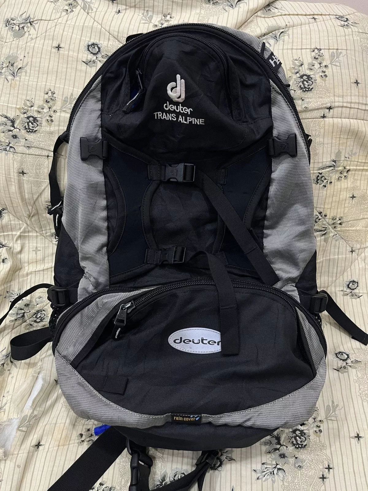 Other Bags Luggage Other DEUTER BACKPACK Multi Gorpcore