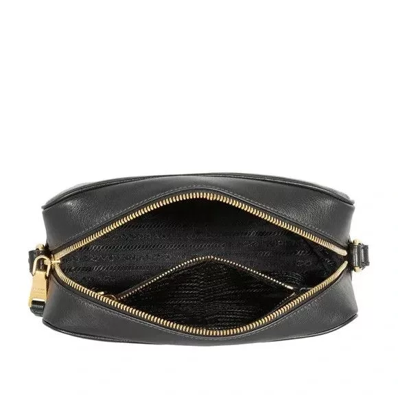Prada Shoulder Bags Prada o1srvl11e0624 Size: OS / Camera Bag in Black