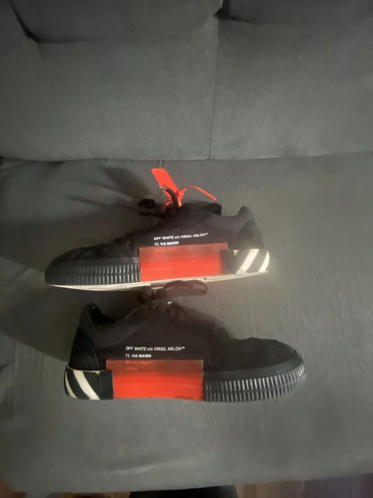 Off-White Low Top Sneakers Off-White Off white vulc low fuchsia