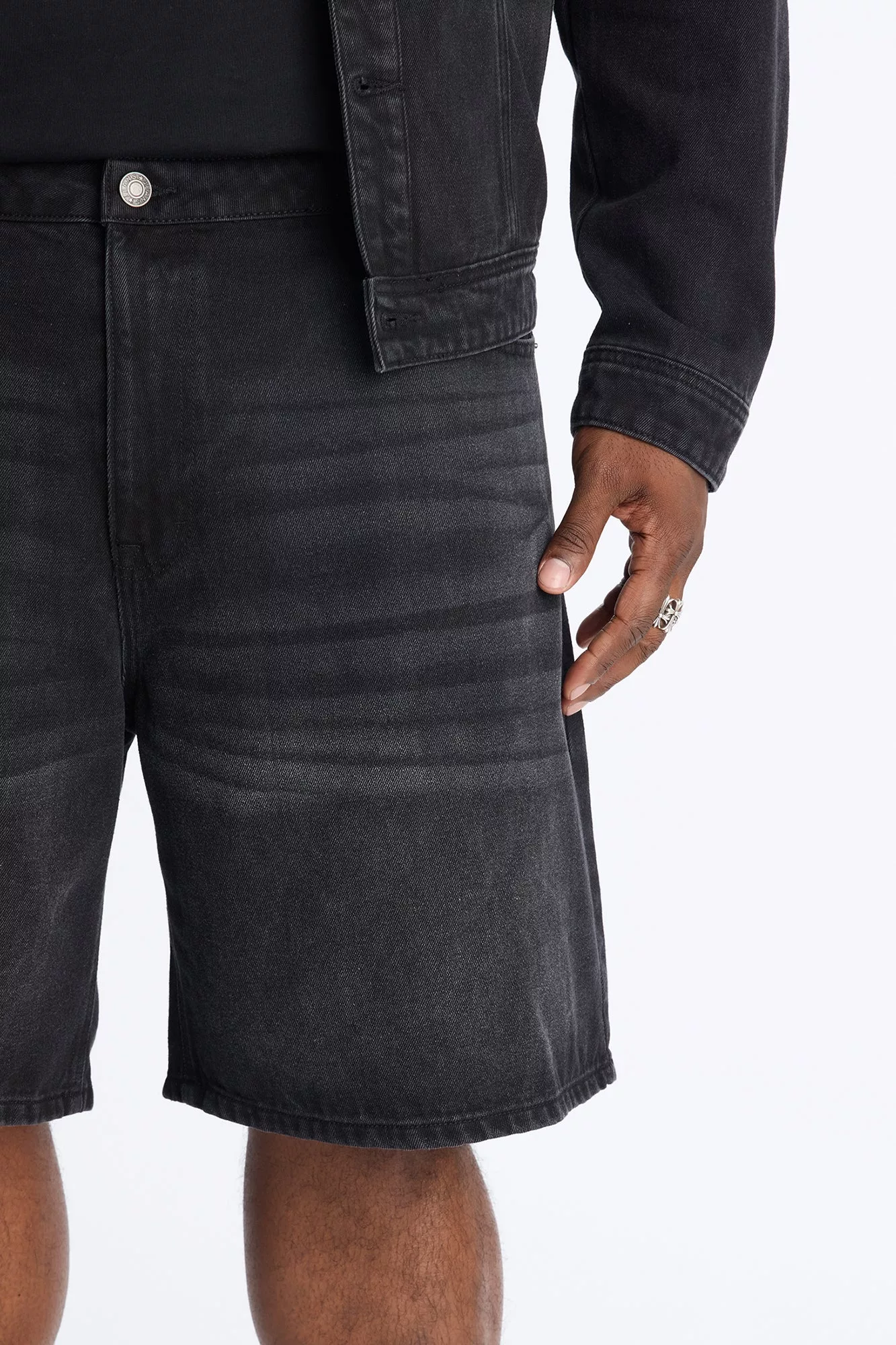 Essential Relaxed Denim Short - Black Wash