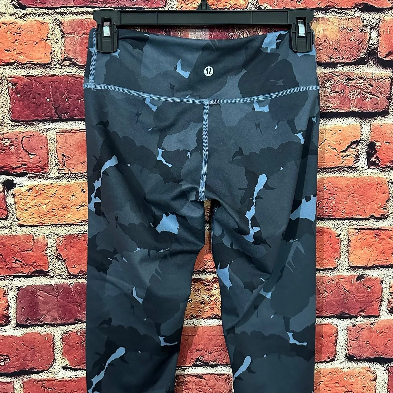 lululemon leggings size 4 Black