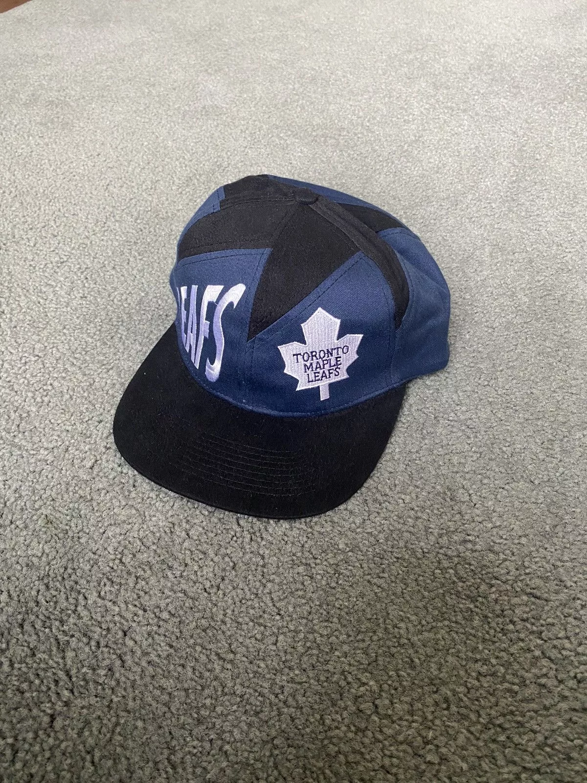 NHL Hats NHL × Vintage Vintage 90s Maple Leafs SnapBack Hat Blue