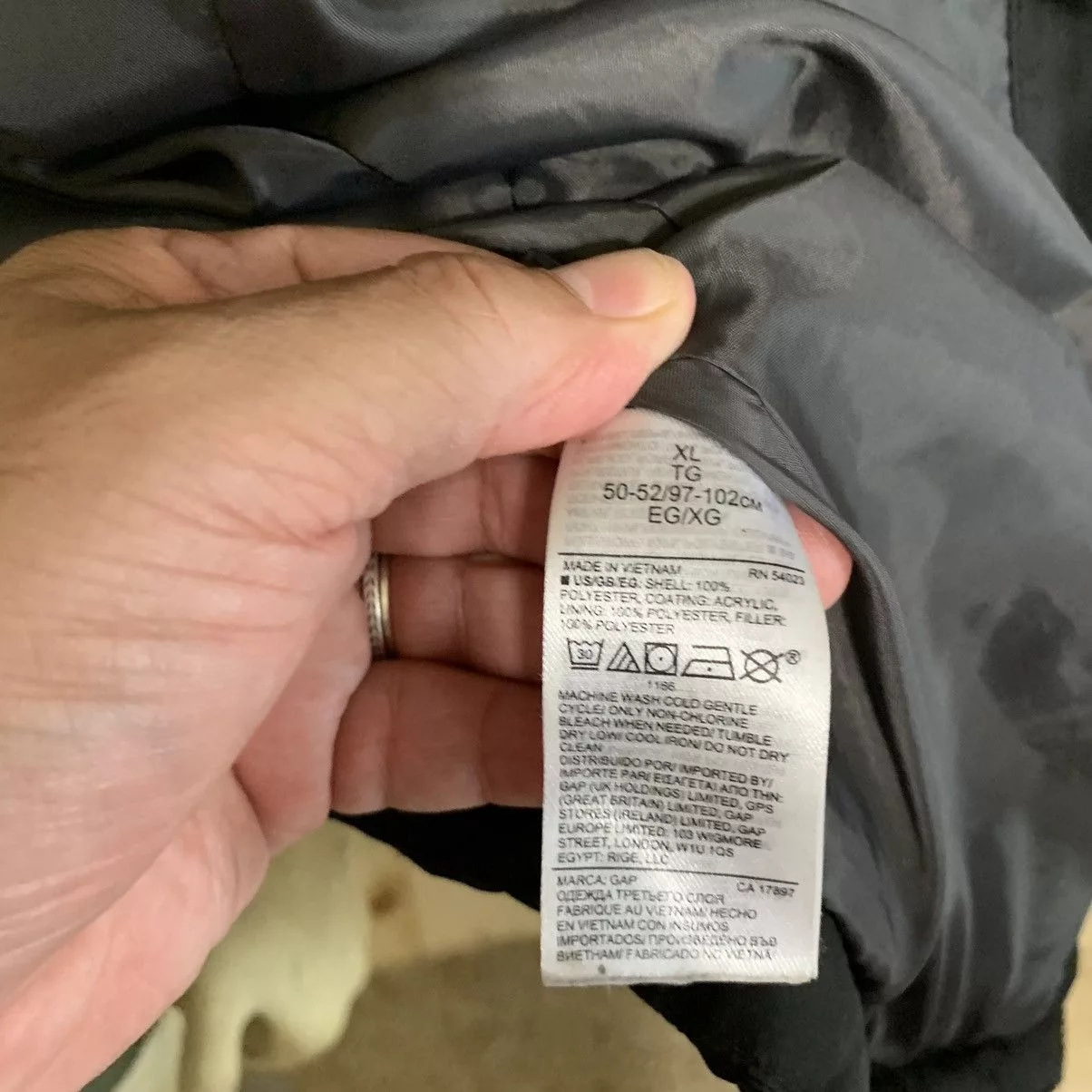 Gap Vests Gap Puffy Zippered vest Black