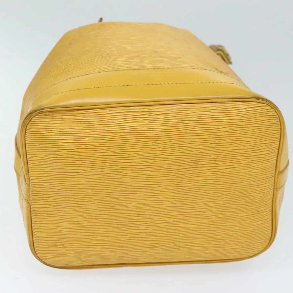 Louis Vuitton Shoulder Bags Louis Vuitton Noé shoulder Yellow