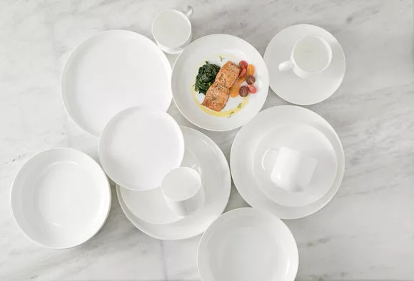 Modern Coupe 16pc Dinnerware Set, Boxed