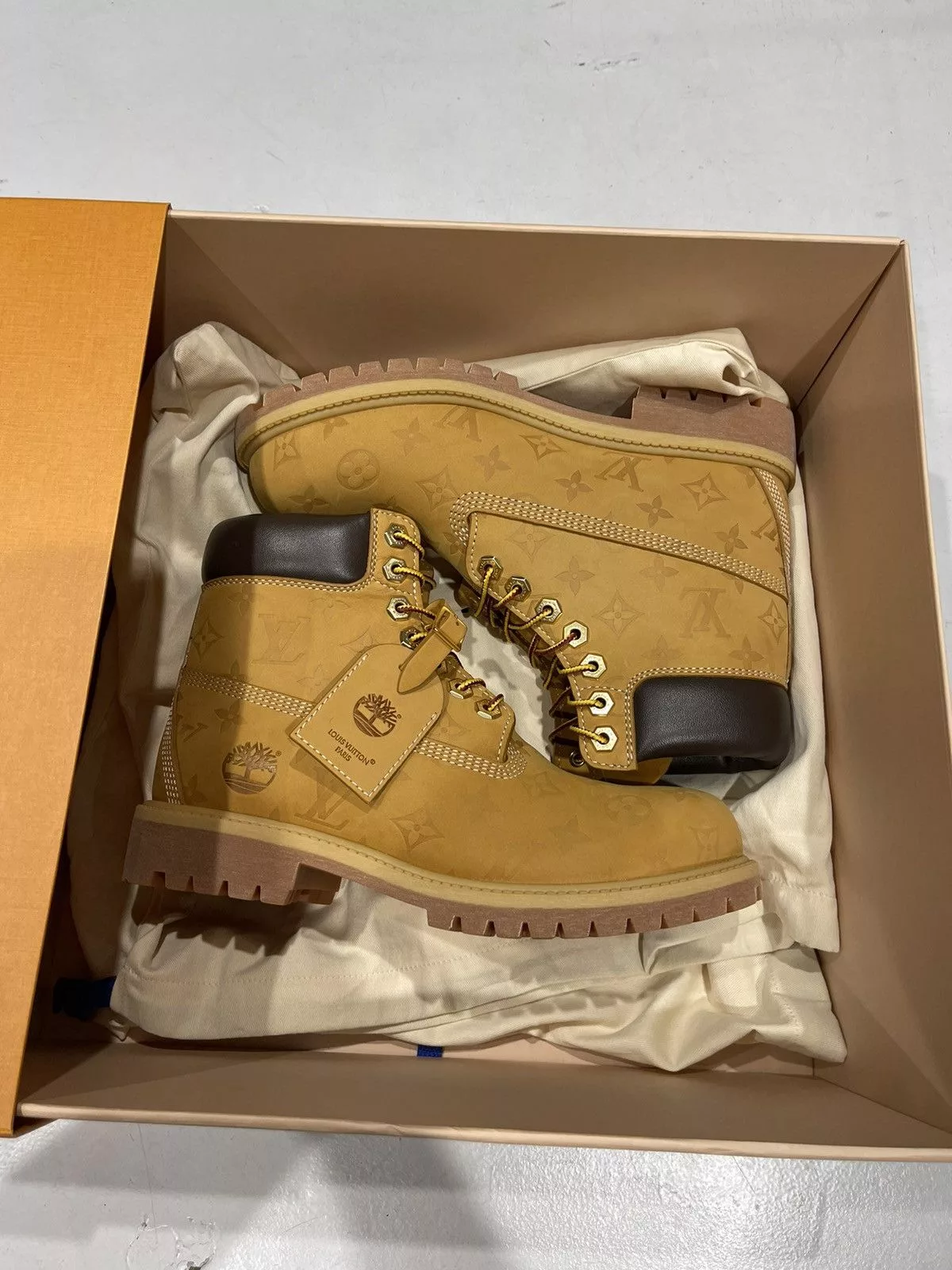 Louis Vuitton Boots Louis Vuitton × Timberland Louis Vuitton x Timberland Beige