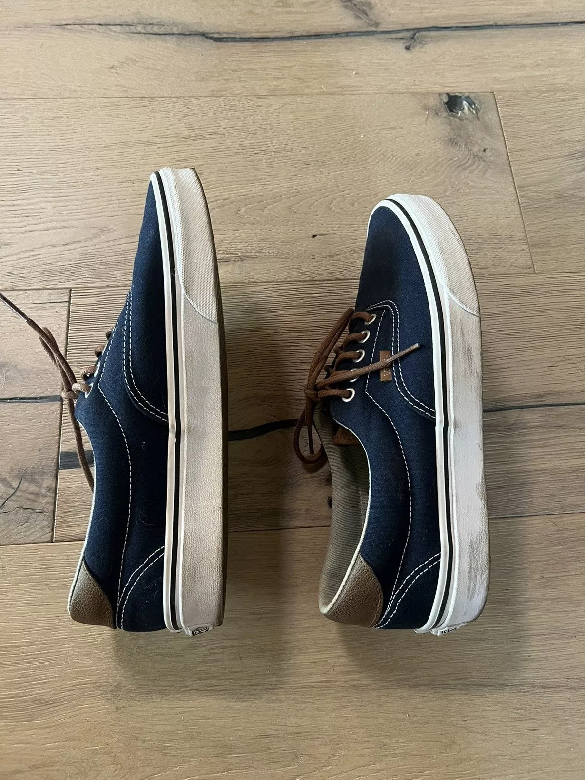 Vans Low Top Sneakers Dark blue vans authentic shoe