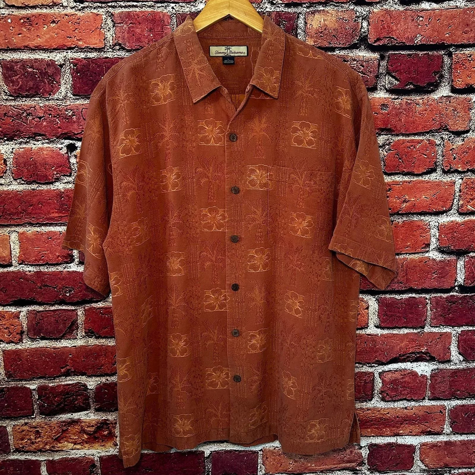 Tommy Bahama Shirts Button Ups Tommy Bahama button down Hawaiian short sleeve Brown