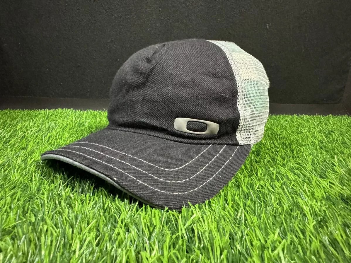 Oakley Hats Oakley × Vintage vintage 90’ OAKLEY trucker cap Black Streetwear