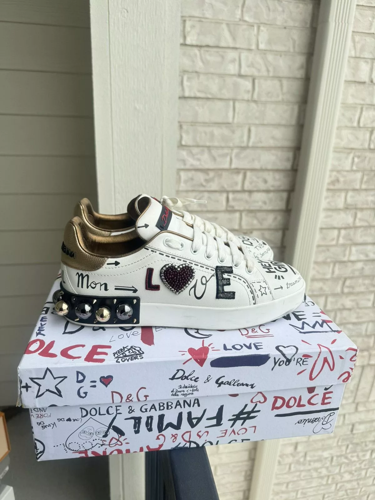 Dolce & Gabbana Low Top Sneakers Dolce & Gabbana Dolce And Gabbana White and black spiked low trainer