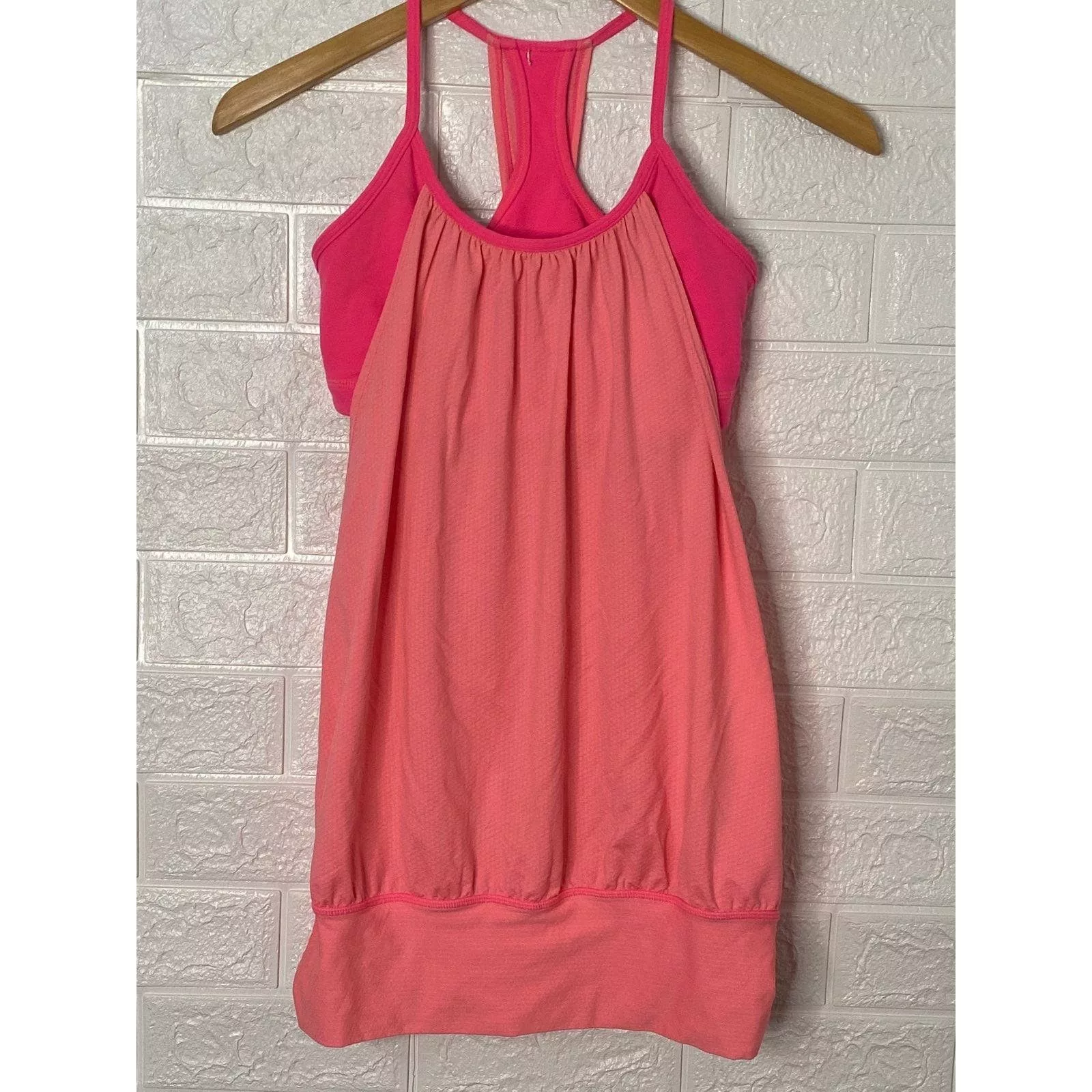 Lululemon Tank Tops lululemon tank top Pink