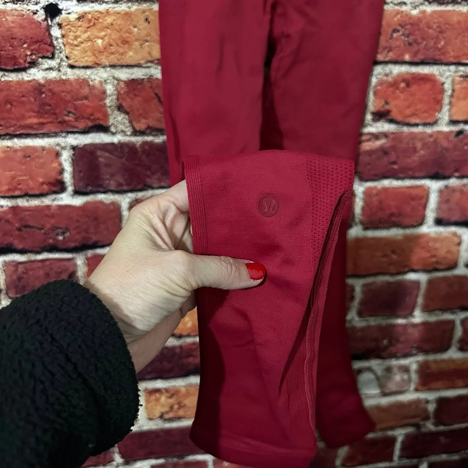 lululemon leggings size 4 Red