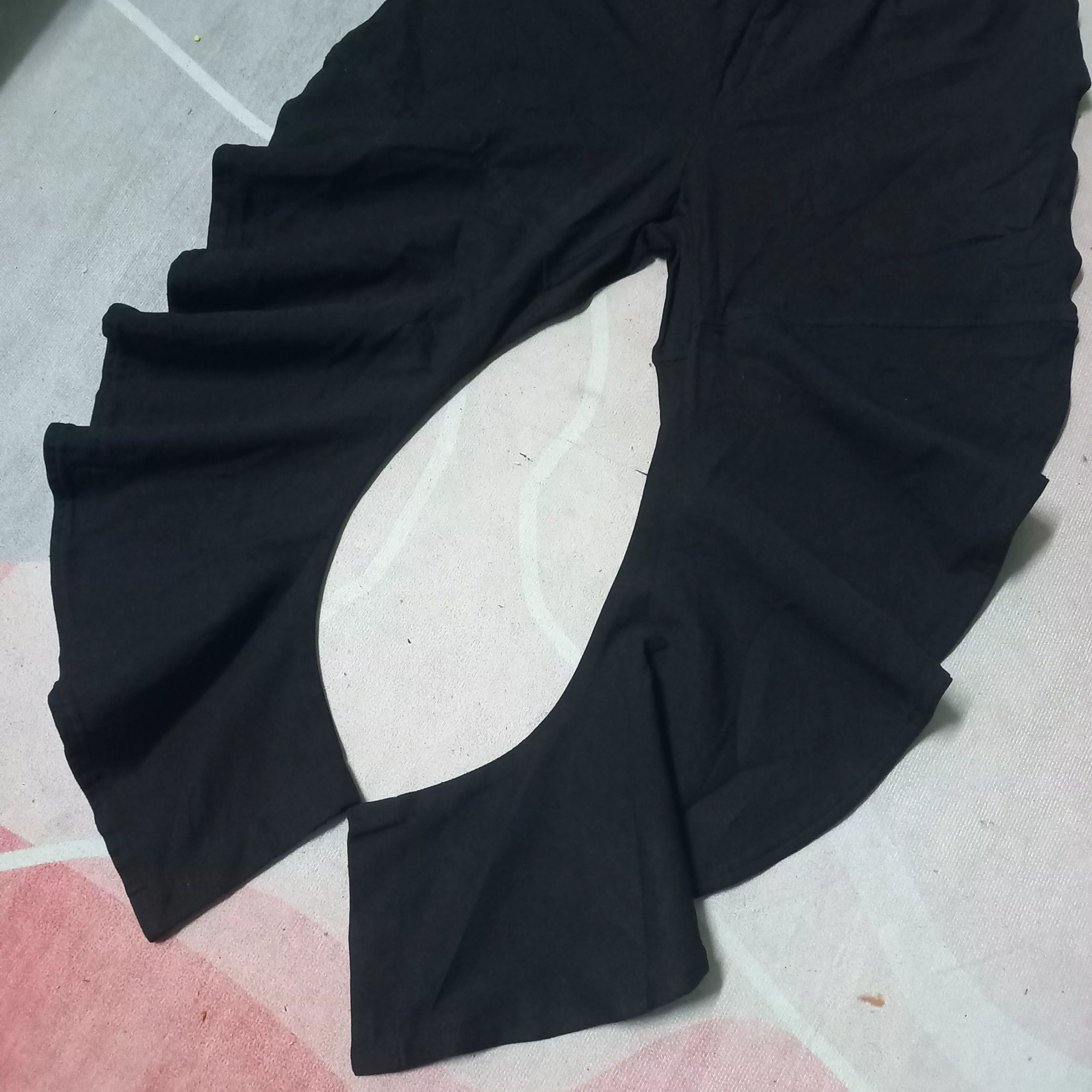 10 Corso Como Cropped Pants 10 Corso Como × Comme des Garcons Comme des garcons crop pants Black