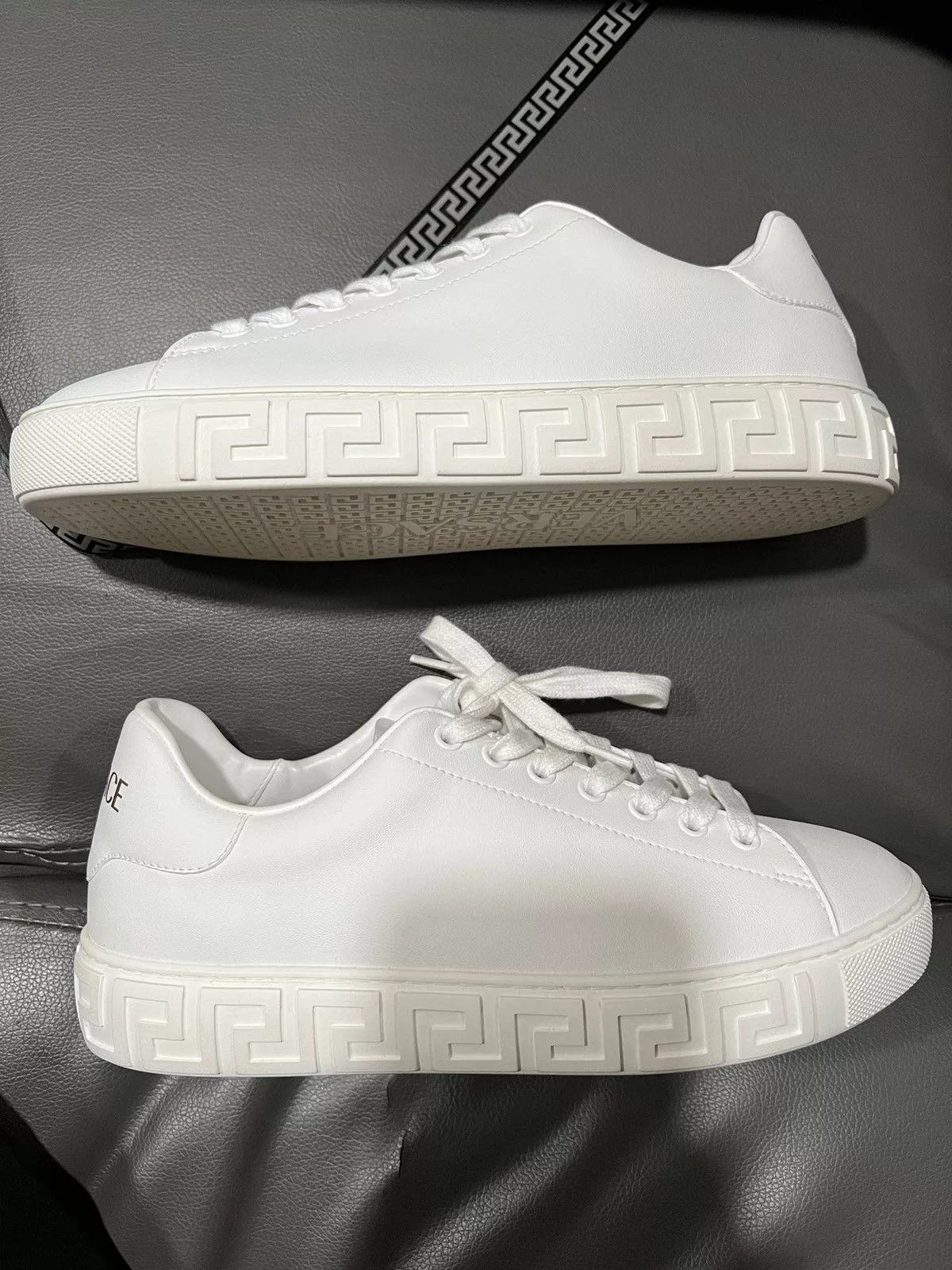 Versace Low Top Sneakers Versace Greca sneakers White
