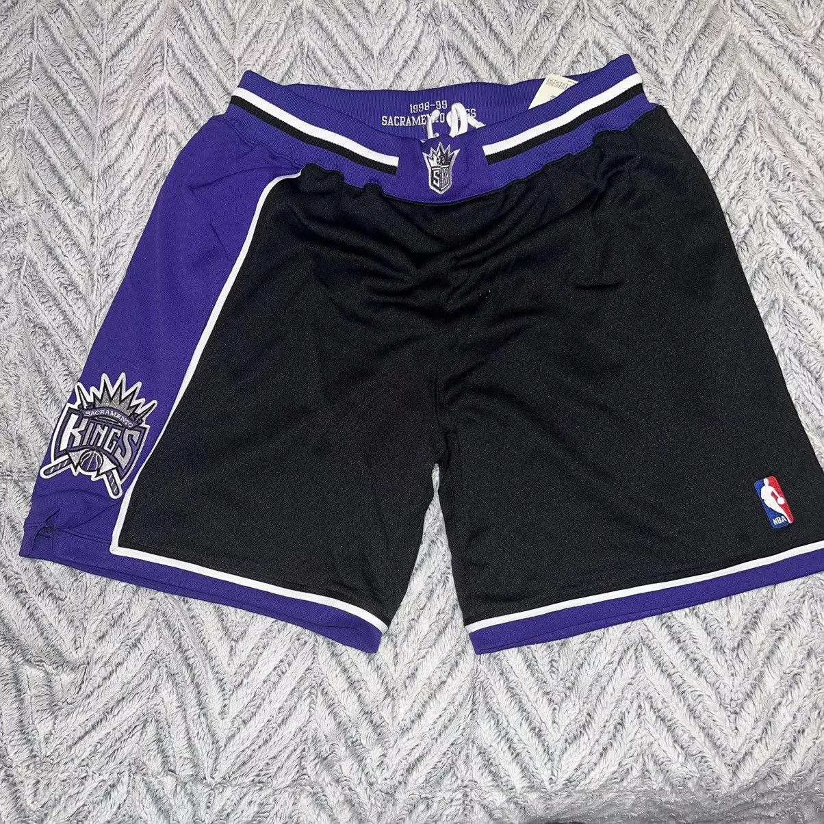 Mitchell & Ness Shorts Mitchell & Ness × NBA × Vintage NEW AUTHENTIC Mitchell & Ness x NBA Shorts Sacramento Kings Black