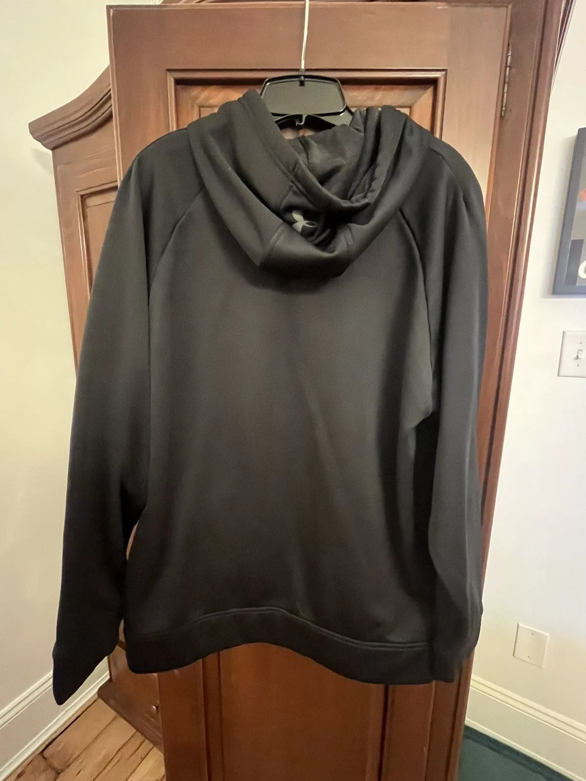 Under Armour Sweatshirts Hoodies Black under armour sweatshirt