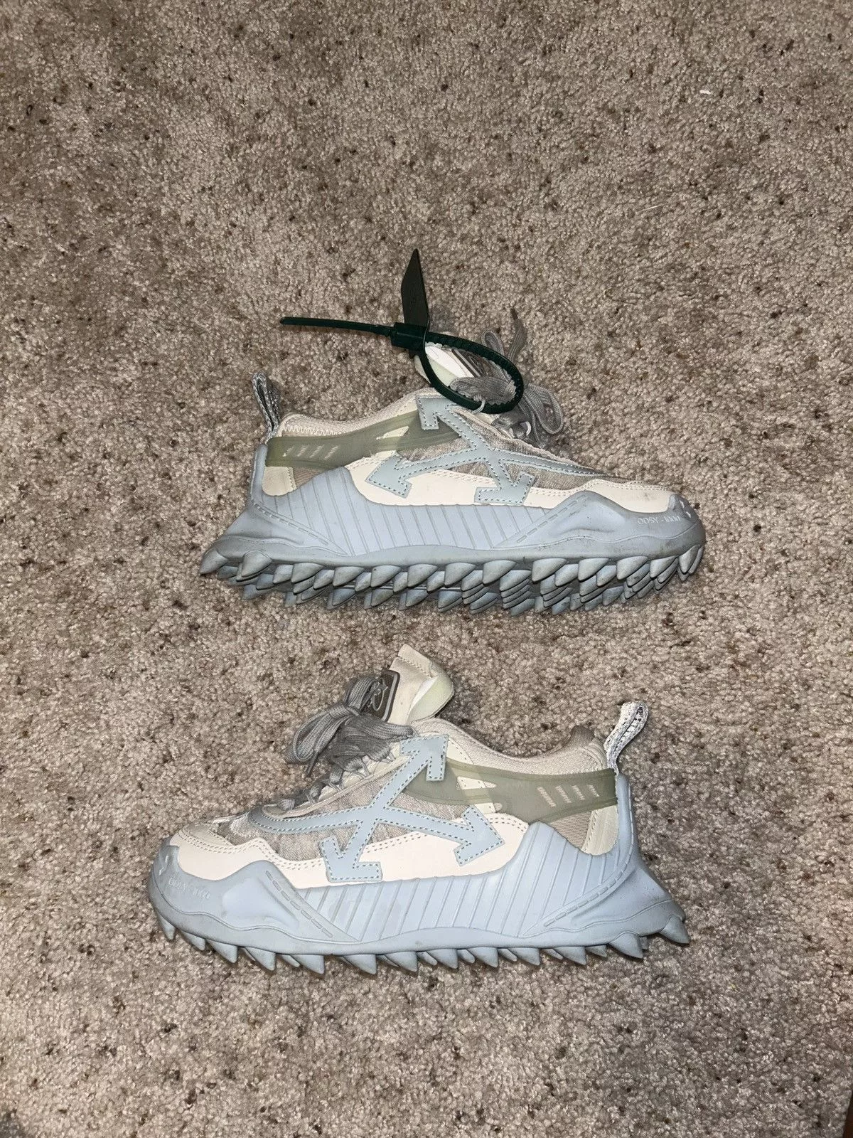 Off-White Low Top Sneakers Off-White Off white Brown