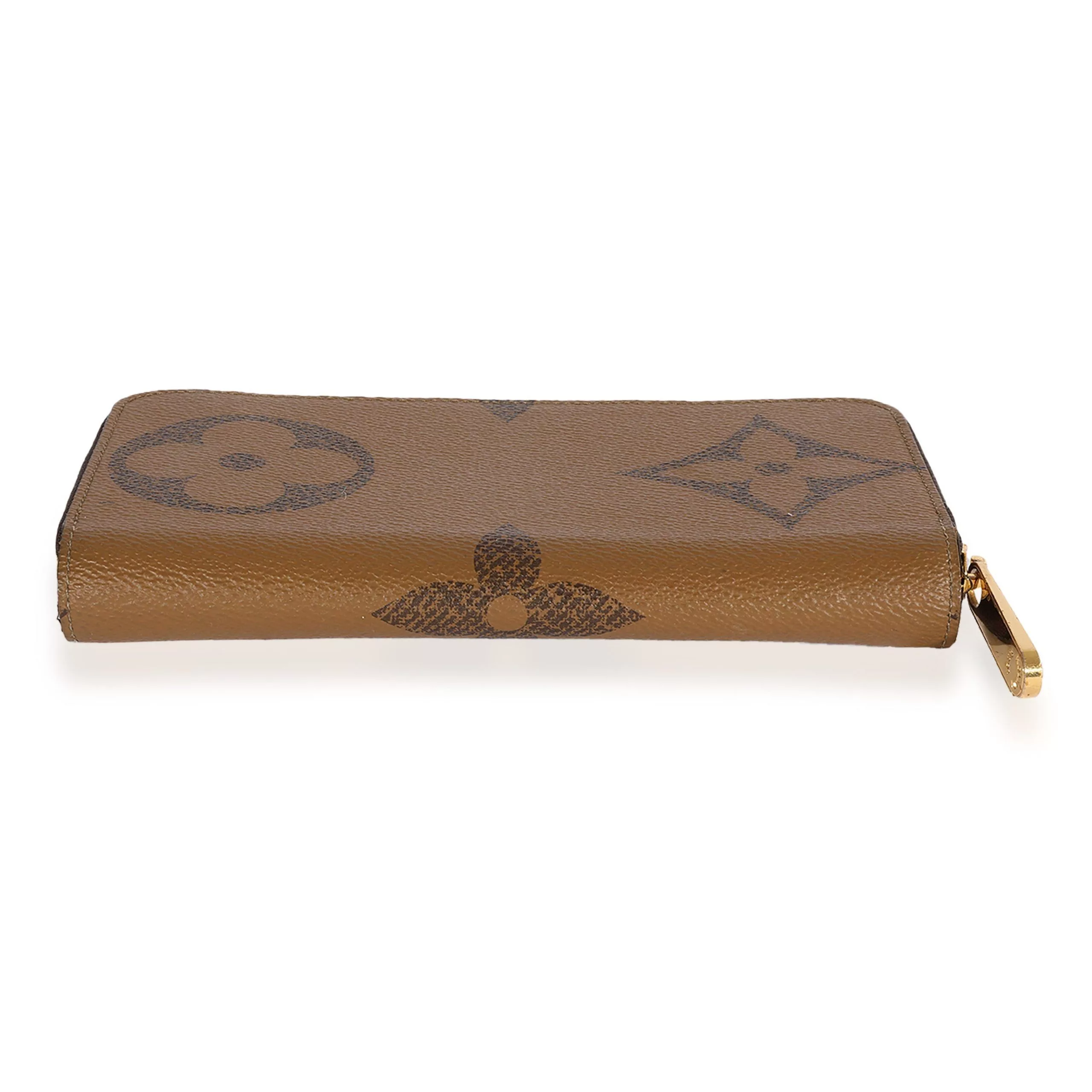 Louis Vuitton Rings Louis Vuitton Monogram Giant Zippy Wallet Brown