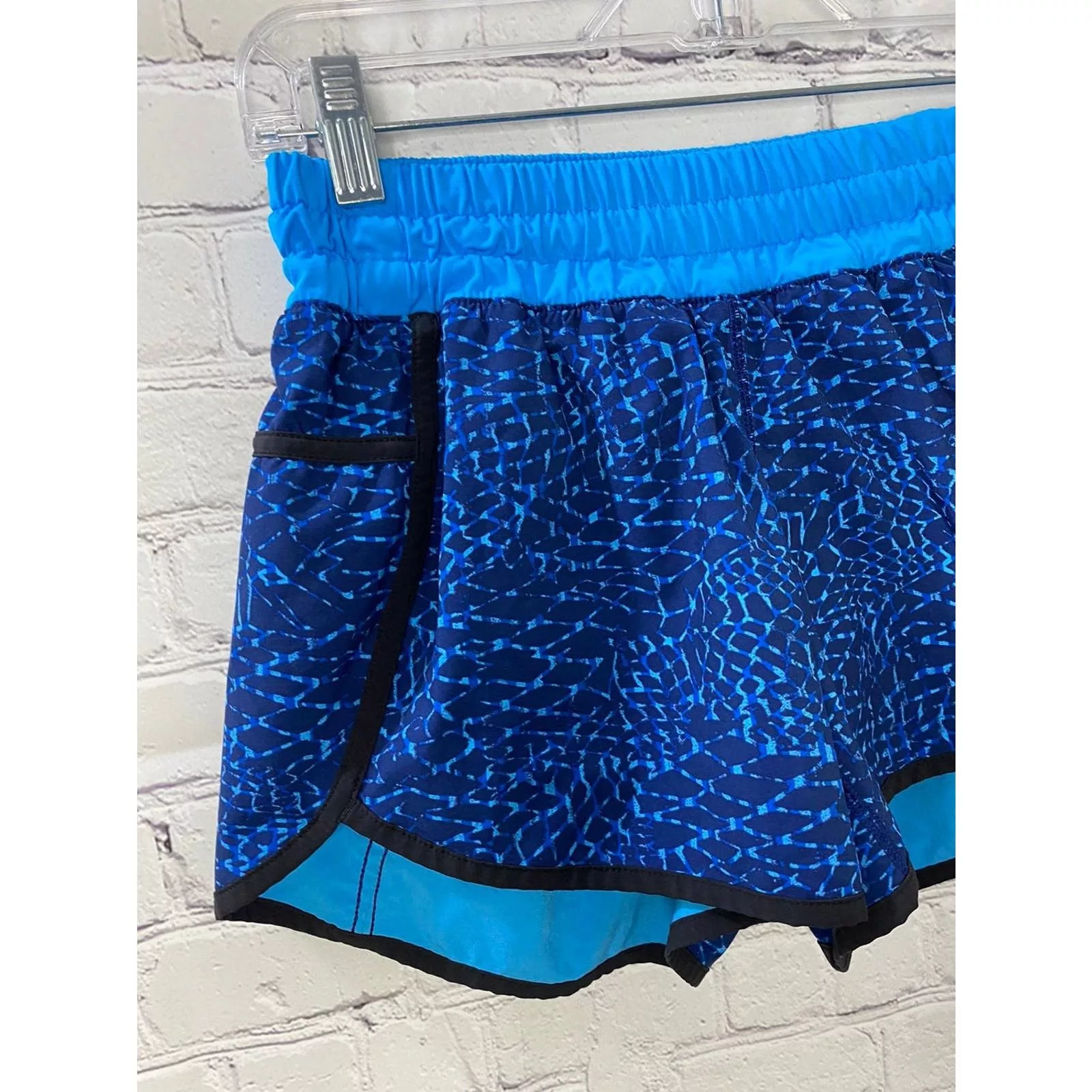 lululemon shorts 6 Blue