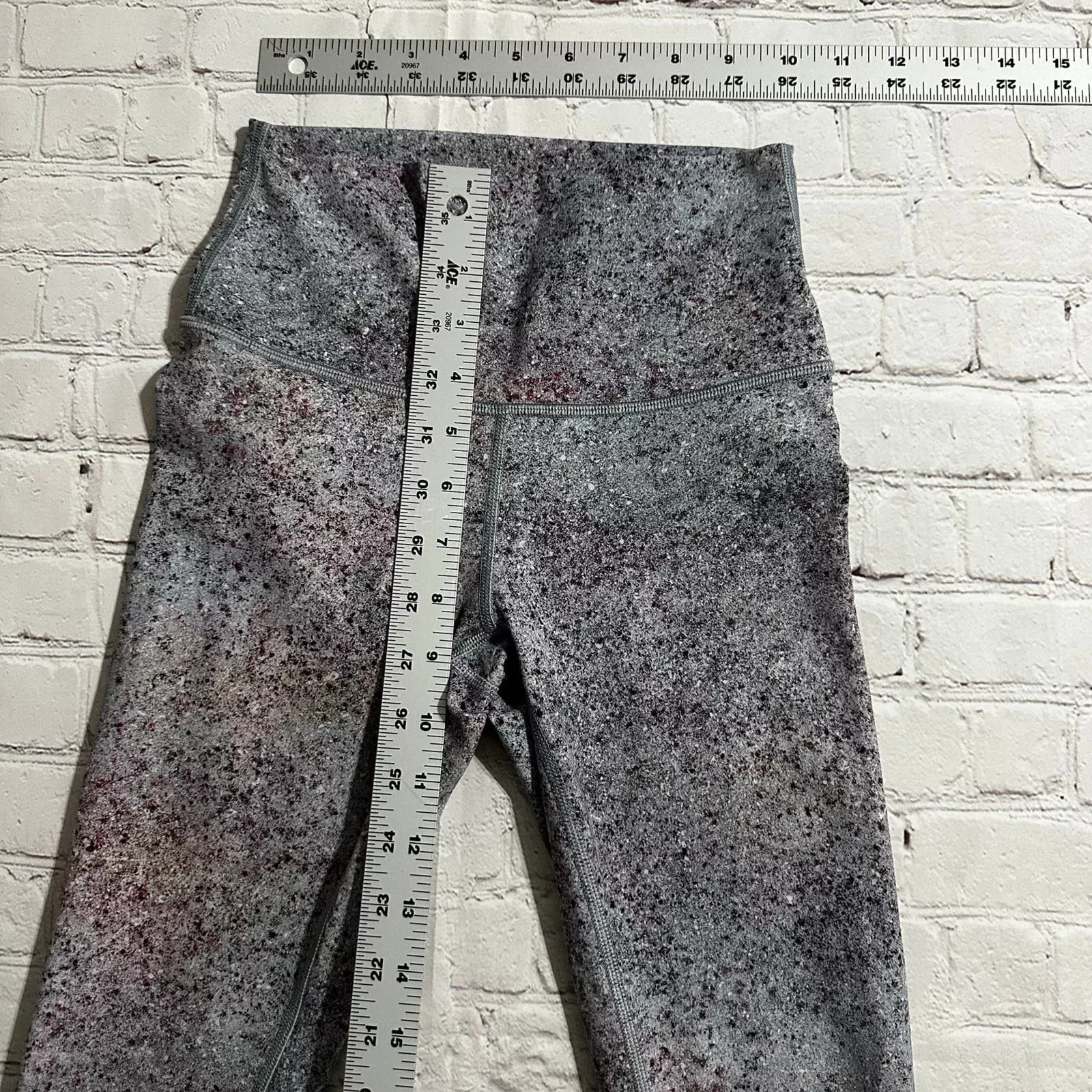lululemon leggings size 2 Gray