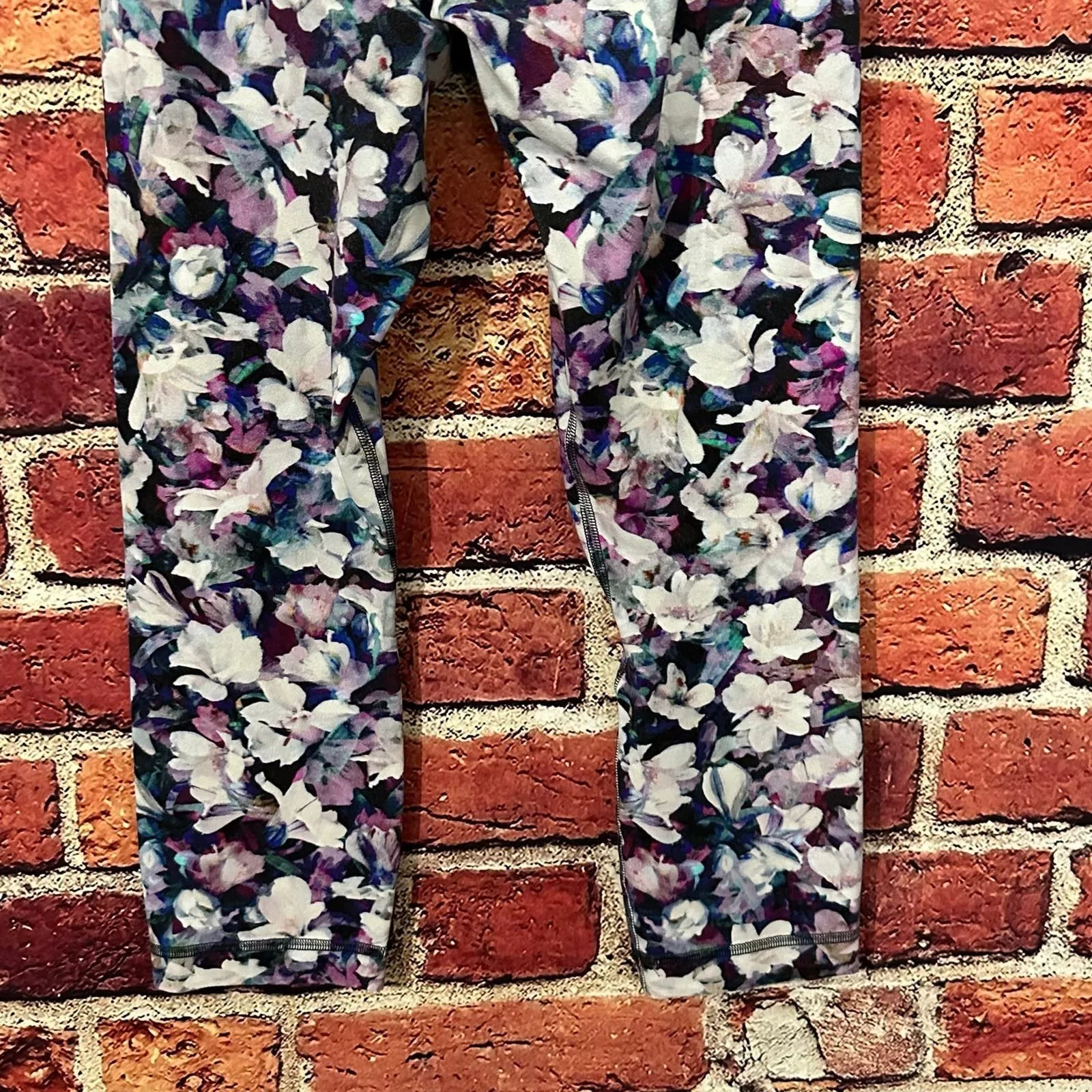 lululemon leggings size 4 Multi