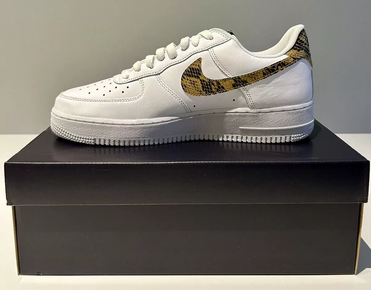 Nike Hi Top Sneakers Nike Air Force 1 Snake White