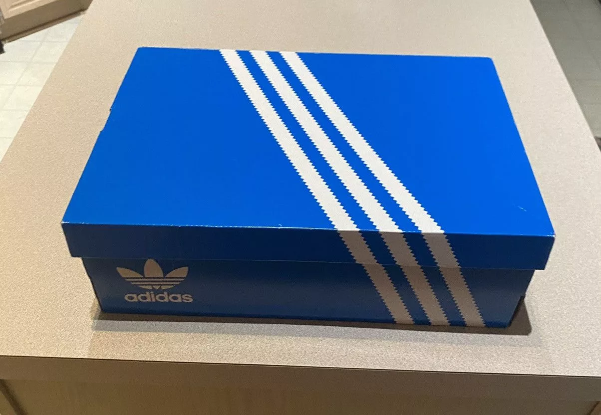 Adidas Low Top Sneakers Adidas Hyperturf White and Metallic