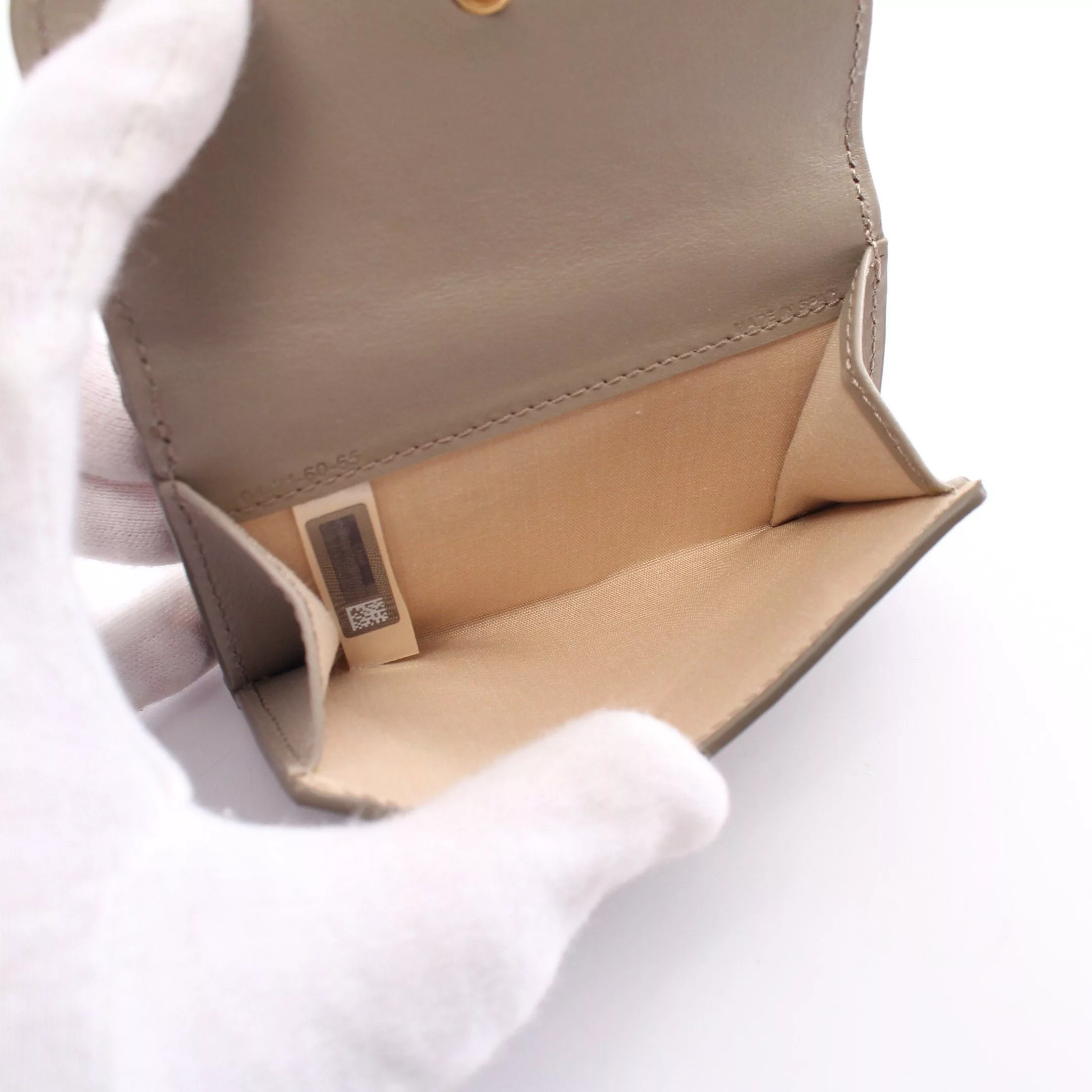 Chloe Wallets Chloe Chloe C Croesie Trifold Wallet Compact Leather Gray Beige