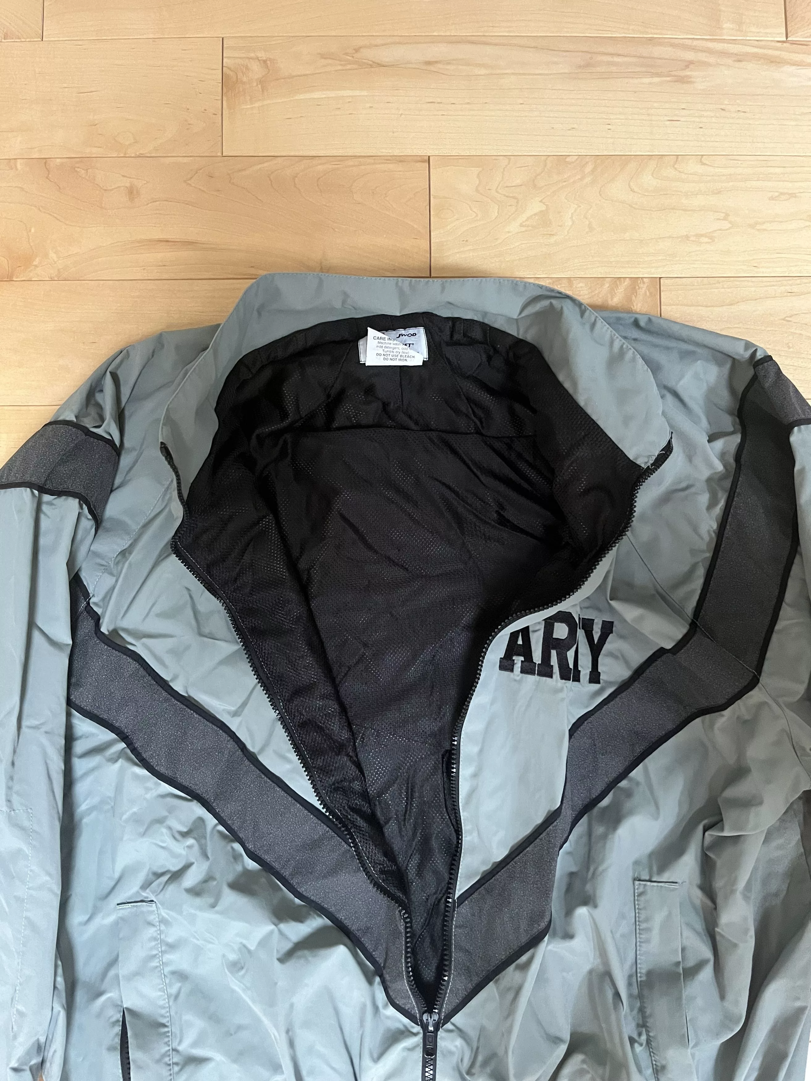 Vintage Light Jackets Vintage US Army Windbreaker Green