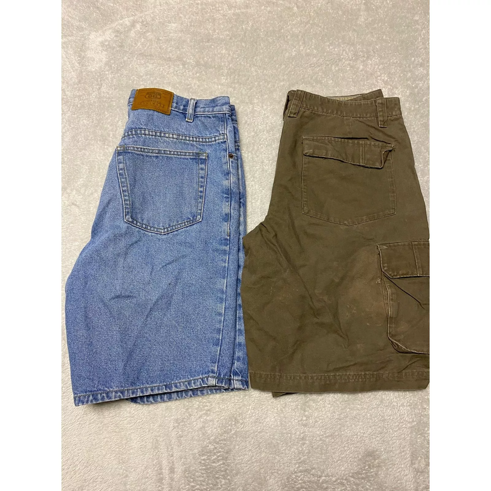Columbia Shorts 2pcs Bundle Columbia cargo short and Route 66 size 34 Blue