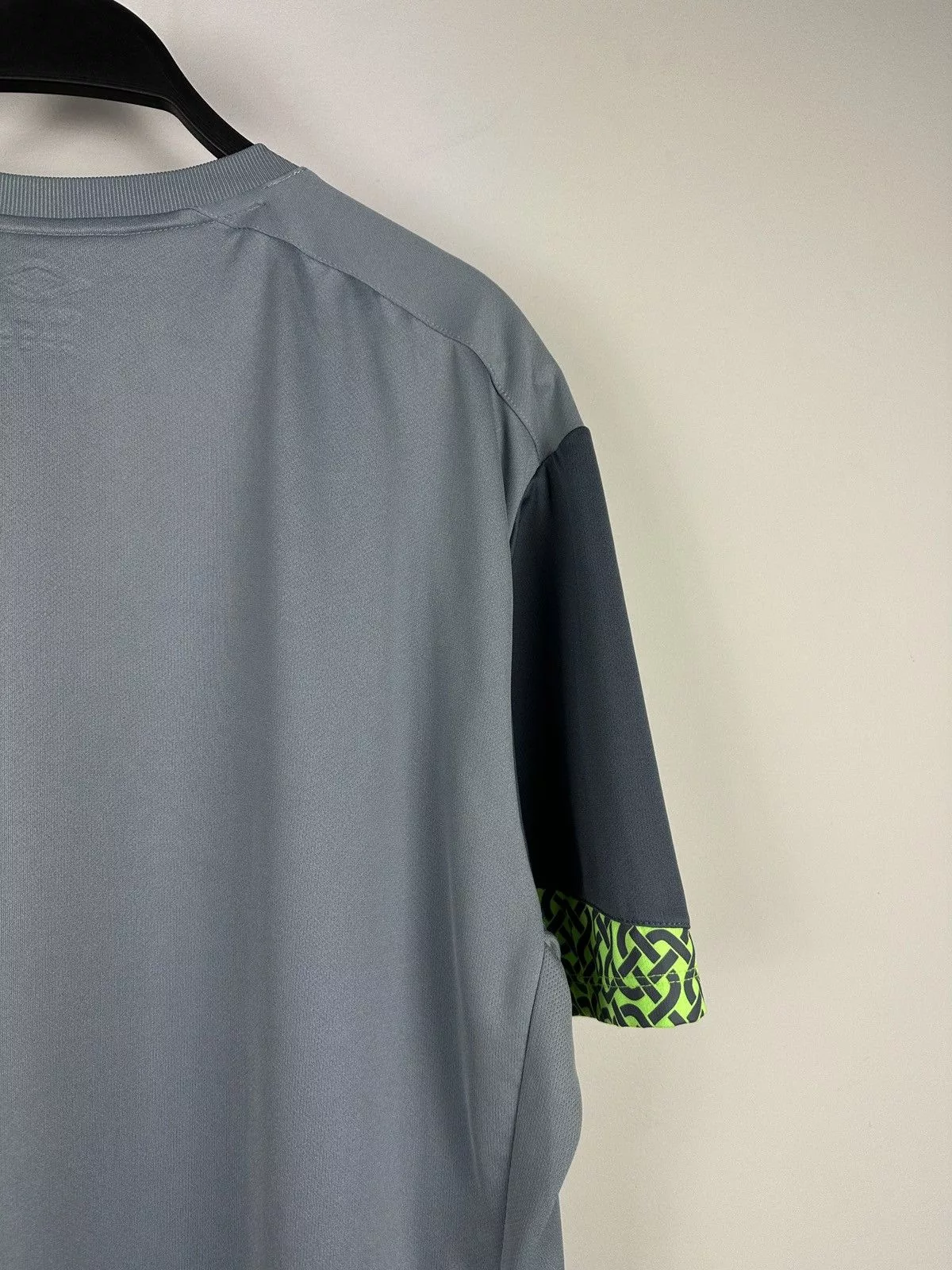 Umbro Jerseys Ireland Umbro Soccer Jersey Gray
