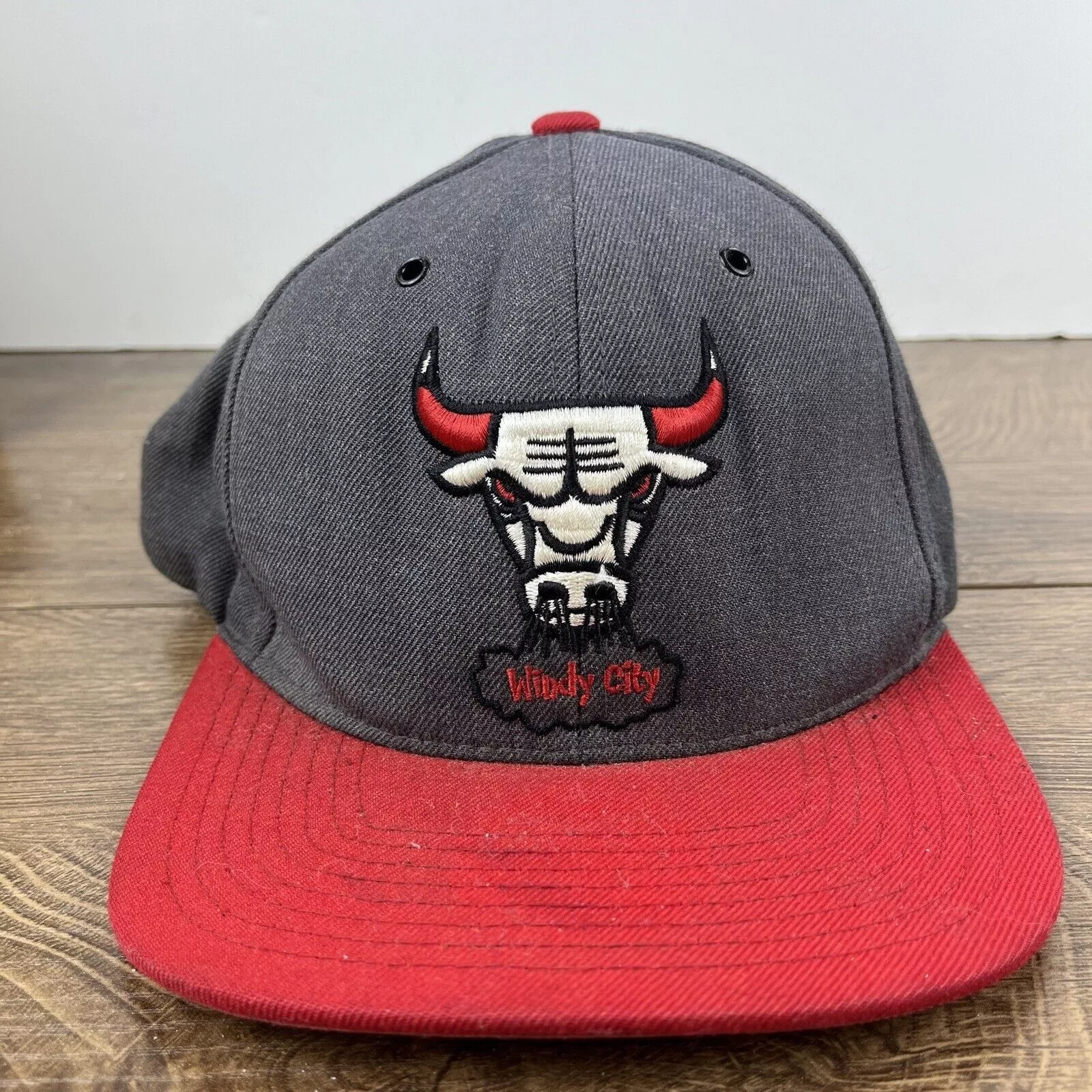 Mitchell & Ness Hats Chicago Bulls Snapback Hat Mitchell & Ness Gray Adjustable H