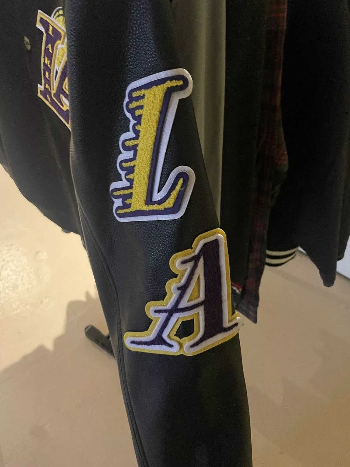 Pro Standard Heavy Coats Lakers Pro Standard varsity jacket Yellow