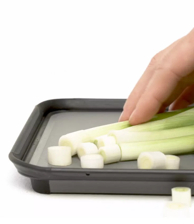 --Small Grey Fledge Cutting Board