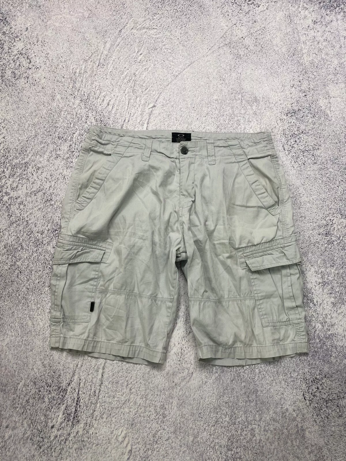 Oakley Shorts Oakley × Vintage Oakley Cargo Shorts Vintage Logo Black Y2K Gray Streetwear