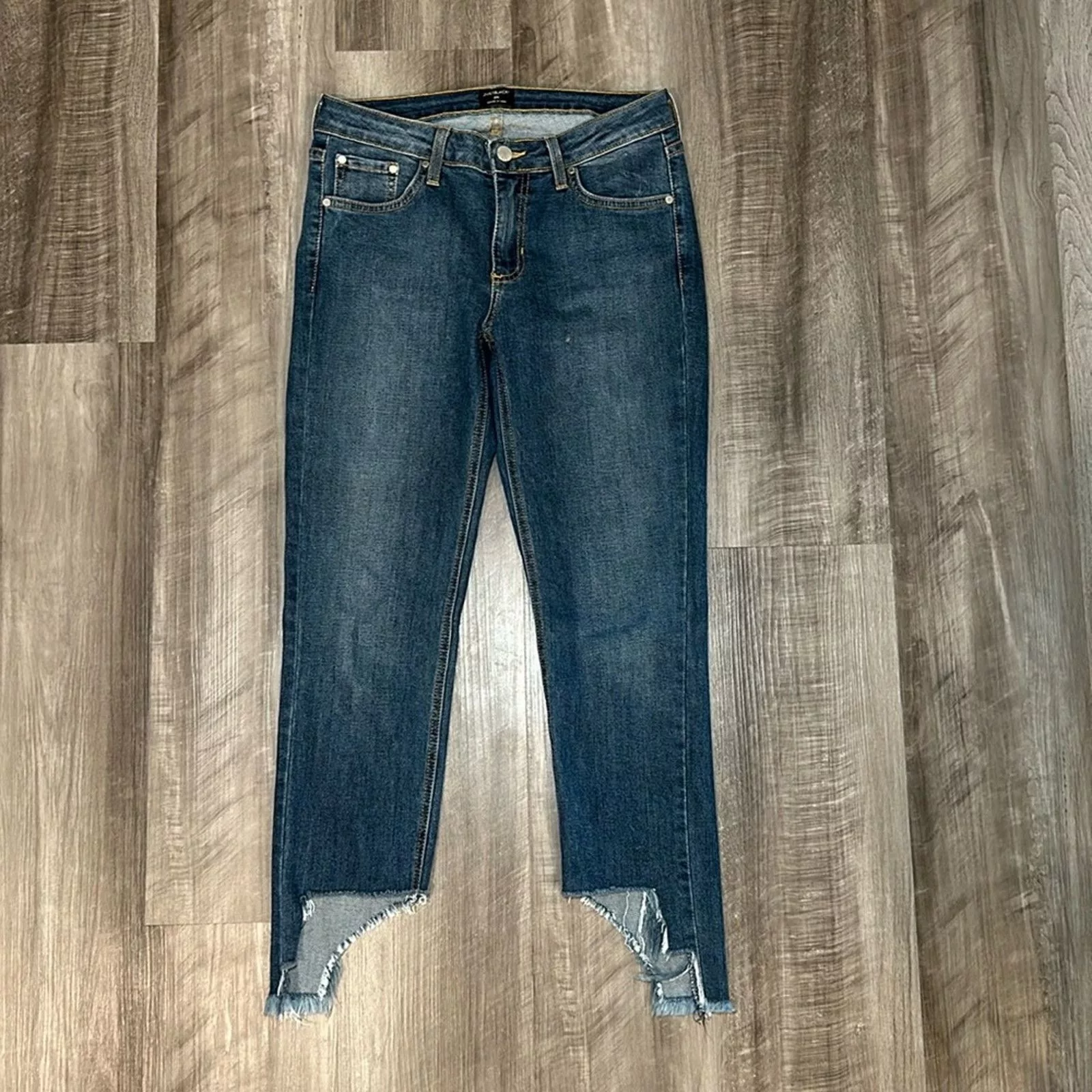 Other Jeans Other Just Black Arced Hem Cropped Jeans - 26 Blue