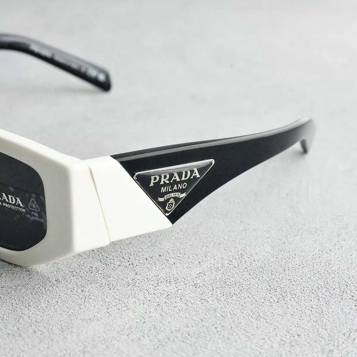 Prada Sunglasses PRADA 09ZS SUNGLASSES White