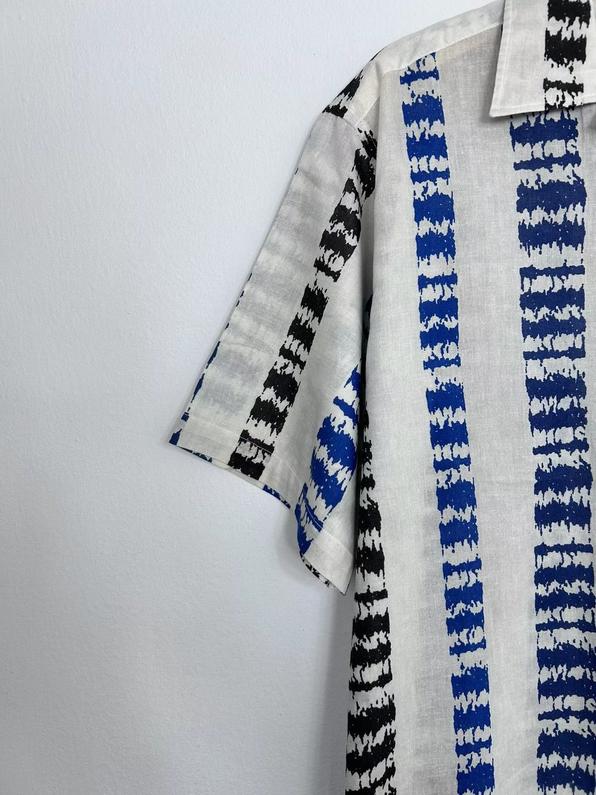 Alexander Julian Shirts Button Ups Alexander Julian × Colours Colours by Alexander Julian Graphic Print Open Collar Shirt White