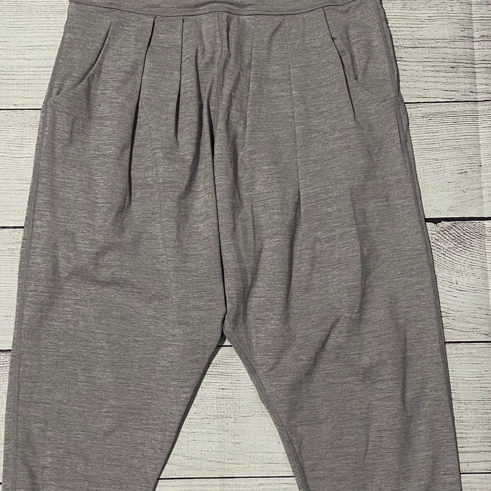 Lululemon joggers Gray