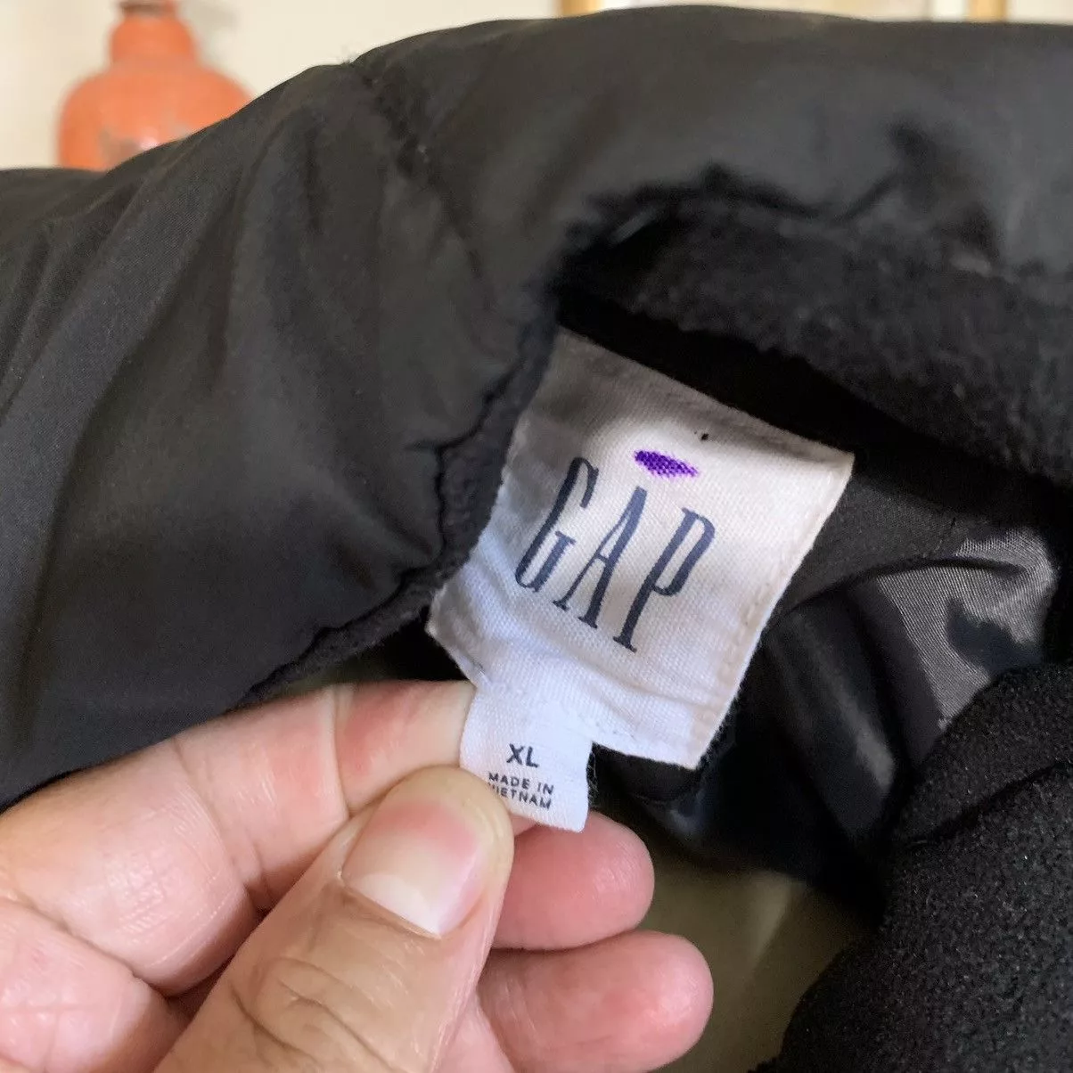 Gap Vests Gap Puffy Zippered vest Black