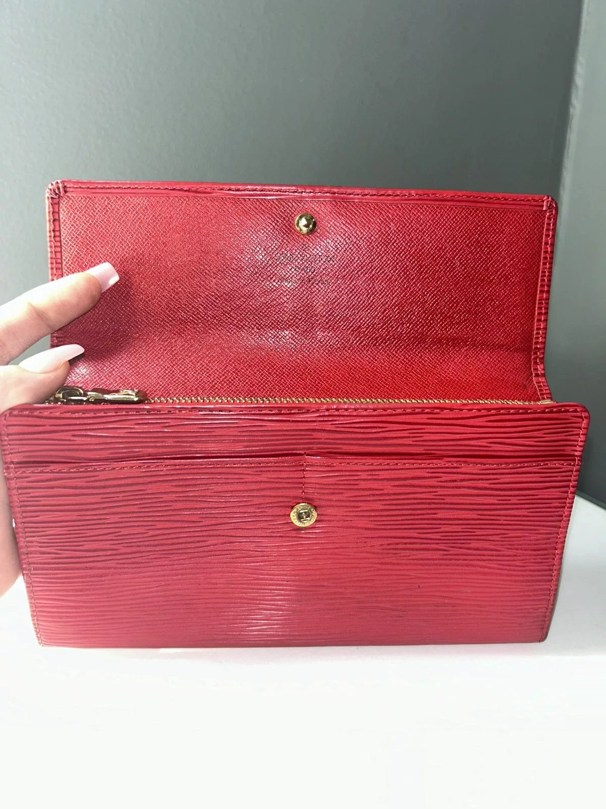 Louis Vuitton Wallets Louis Vuitton Red Epi Sarah Wallet SR1010