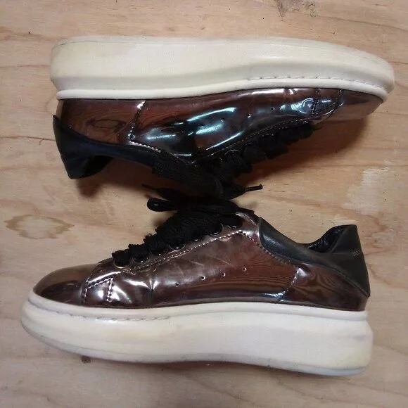 Alexander McQueen Low Top Sneakers Alexander McQueen Metallic Low Rise Sneakers Shoes Women Brown Streetwear