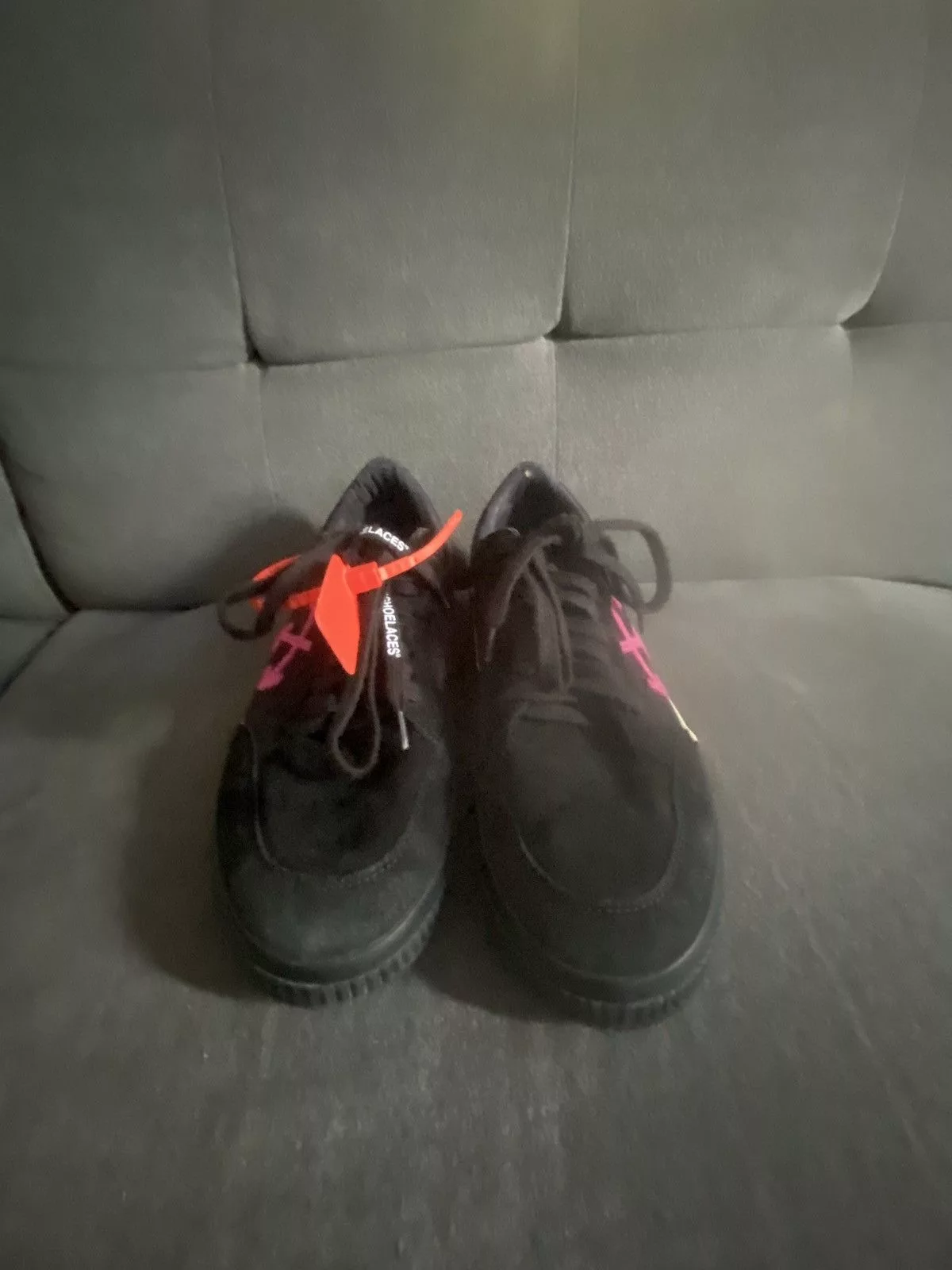 Off-White Low Top Sneakers Off-White Off white vulc low fuchsia