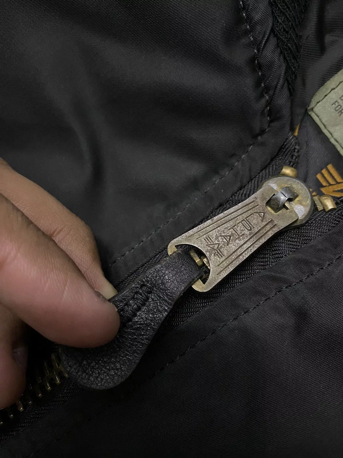 Alpha Industries Bombers Alpha Industries × Vintage Alpha Industries Bomber Jacket MA-1 Black