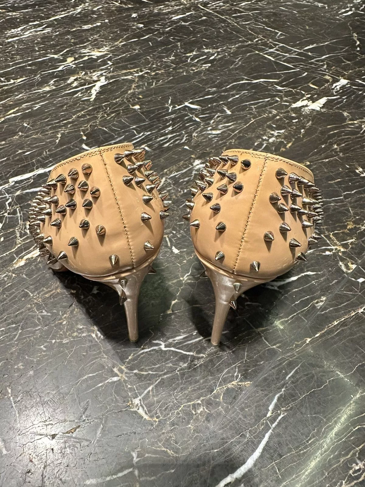 Christian Louboutin Heels Beige