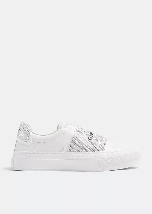 Givenchy Low Top Sneakers Givenchy o1srvl11e0624 City Sport Sneakers in White