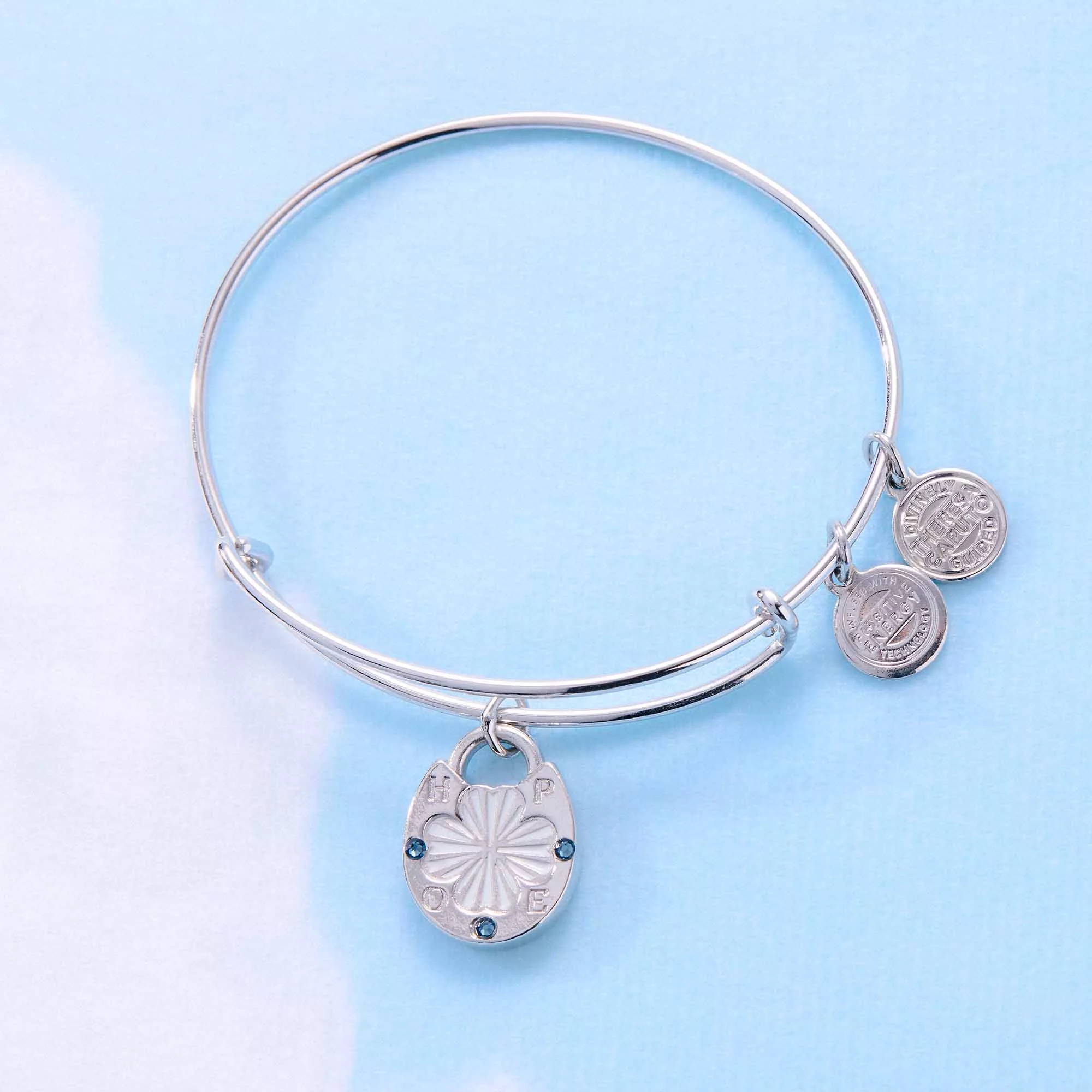 Clover Expandable Bangle