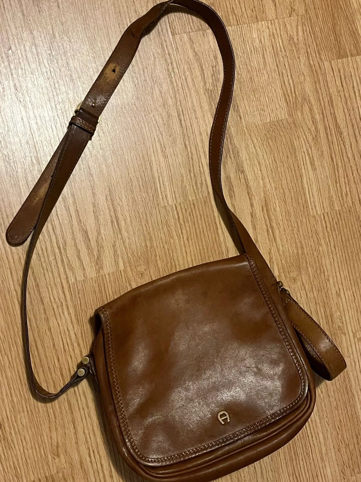 Aigner Shoulder Bags Aigner vintage Brown
